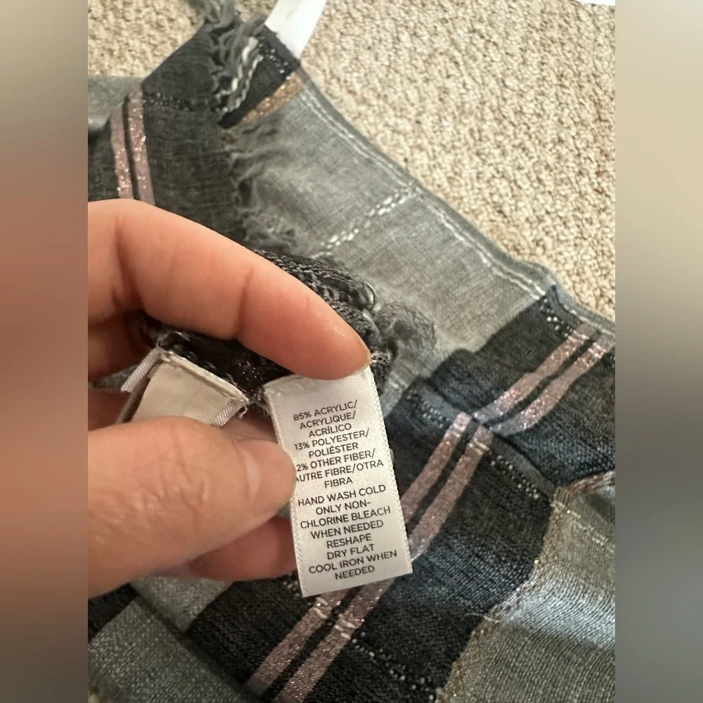 LOFT Gray and Black scarf with bottom fringe one size